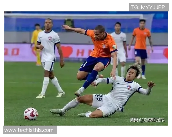 梅州客家队迎战青岛球队展现精彩对决与激烈竞争 梅州客家队迎战青岛球队展现精彩对决与激烈竞争